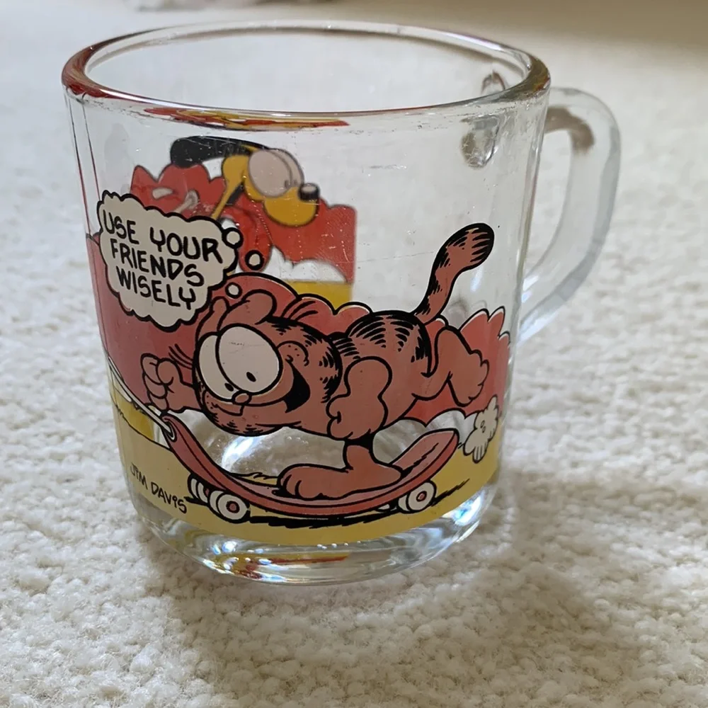 Vintage 1978 McDonald’s Jim Davis Garfield glass mug